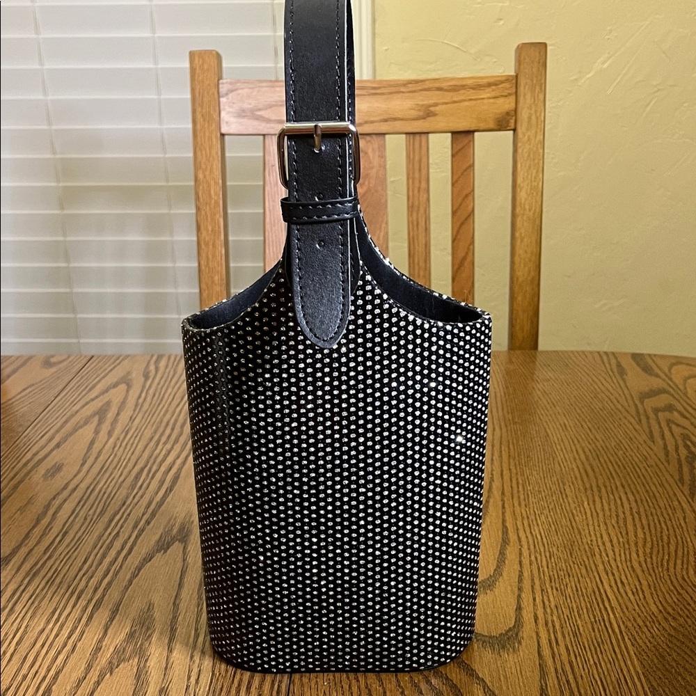 Stylish Black with Rhinestone wine carrier